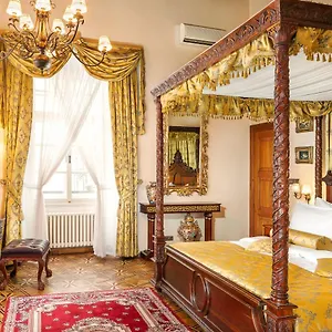 ***** Otel U By Bhg Çek Cumhuriyeti