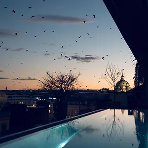 Hotel Grand Ferdinand - Your In The Center, Vienne