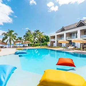 Hotel Cook's Bay &