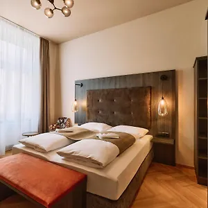 4* Отель Urban Rathaus - Self Check-in